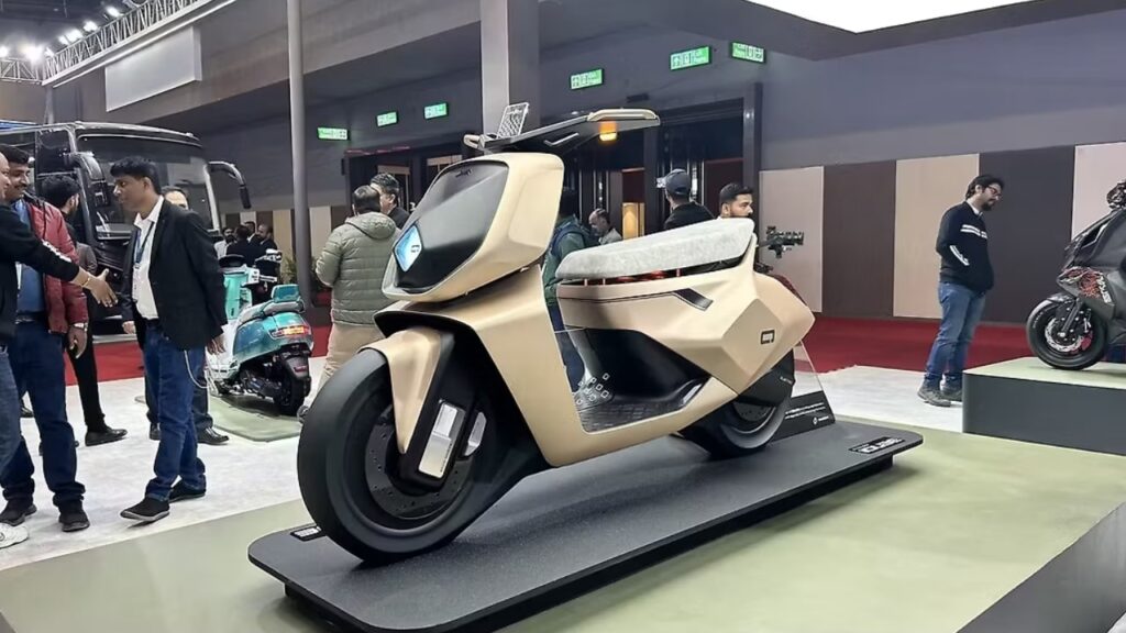 कातिल लुक और लम्बी रेंज के साथ TVS Jupiter इलेक्ट्रिक स्कूटर जल्द होगा लॉन्च, जानिए कीमत और EMI प्लान