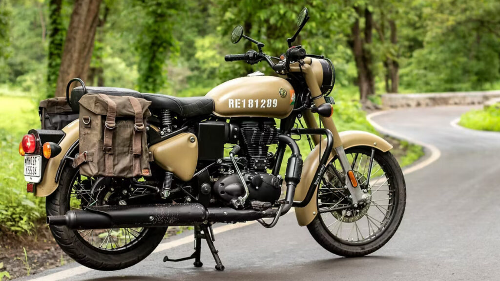 Royal Enfield Classic 350 लॉन्च हुई LED हेडलाइट्स और गियर इंडिकेटर जैसे नए फीचर्स के साथ, कीमत सिर्फ 1.97 लाख से शुरू