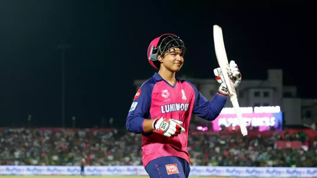 Vaibhav Suryavanshi Biography in Hindi: Early Life, Age, Family, Education, Career, Net Worth, IPL 2025