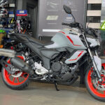 नये अंदाज में लांच हुई Yamaha FZS FI V4 जानिए फीचर्स और कीमत